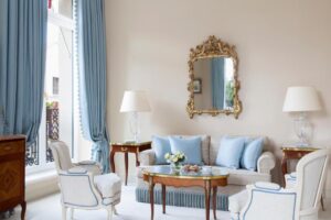 luxury hotels paris france