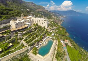 Best luxury hotels & resorts in Italy